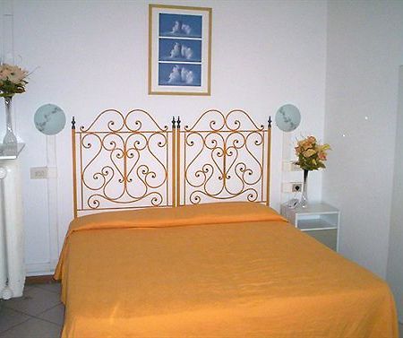 Boutique Hotel Hugo Флоренція Екстер'єр фото
