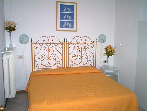Boutique Hotel Hugo Флоренція Екстер'єр фото